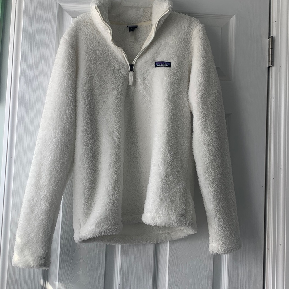 White Patagonia Fuzzy Quatar Zip